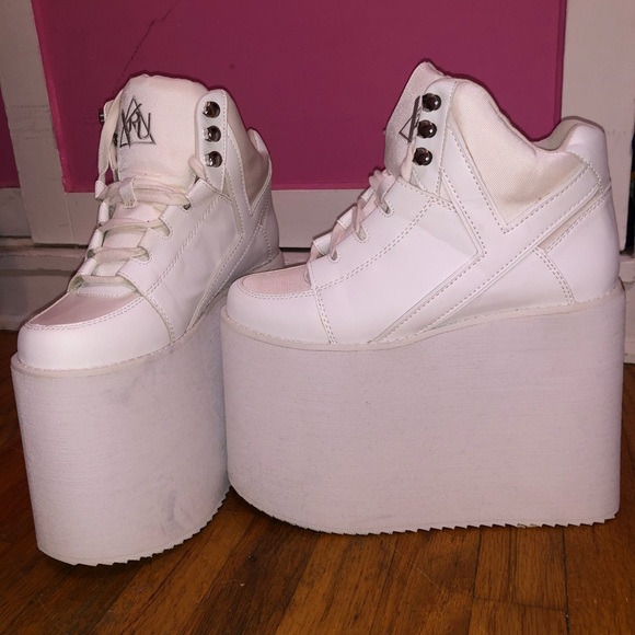 YRU Shoes - YRU Platform Shoes